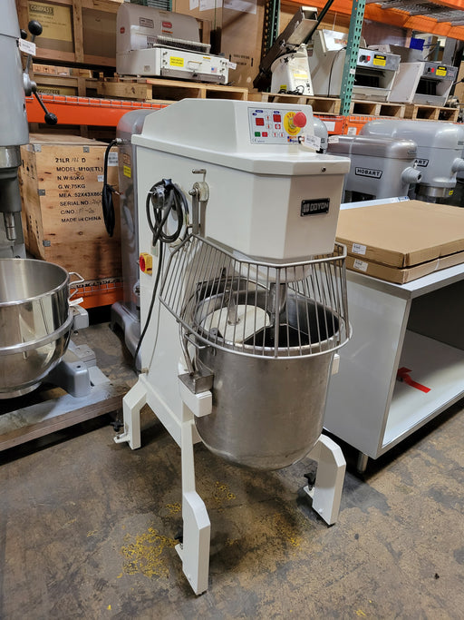 Doyon BTF060 60 Qt. Commercial Dough Mixer with Guard - 208/240V, 1 Phase, 4 hp-cityfoodequipment.com